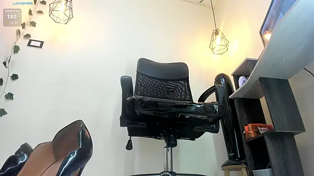 victoria Christie online show from November 27, 10:17 am