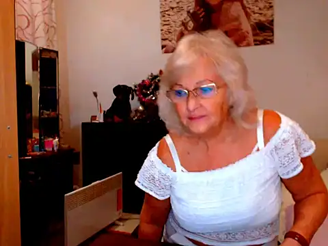 Natali7634 online show from December 20, 6:13 pm
