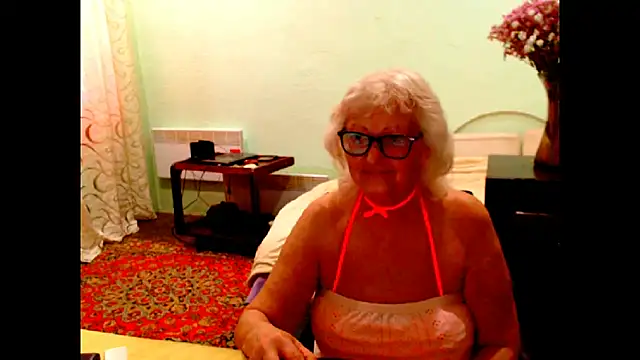 Natali7634 online show from June 12, 5:28 am
