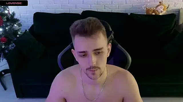 Larstar01 online show from January 7, 6:16 am