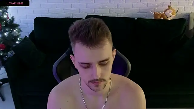 Larstar01 online show from January 7, 9:18 am