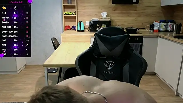 Larstar01 online show from March 3, 1:10 am