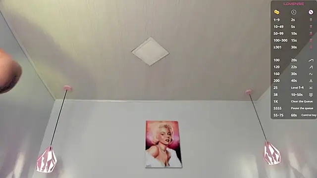 tiffani  love online show from March 13, 6:45 pm