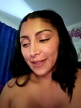 tiffani  love online show from September 22, 2:46 am