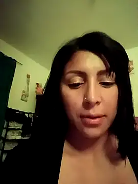 tiffani  love online show from October 17, 1:31 am