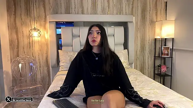 MarianaBranzz online show from July 18, 2:49 am