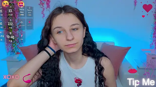 Snapshot of _Nika_Kik chatting on January 22, 12:06 pm Nika Kik online show from January 22, 12:06 pm