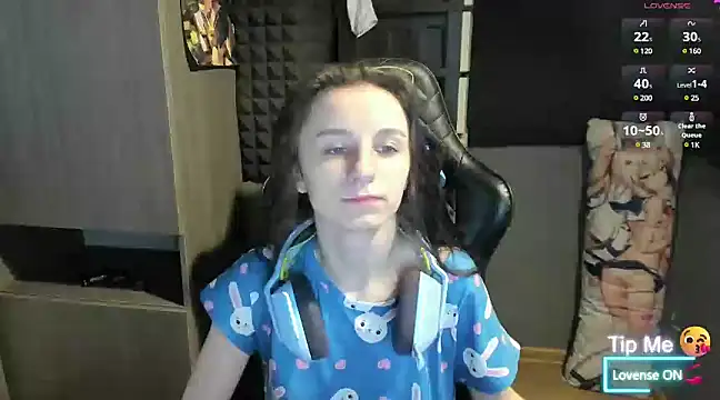 Snapshot of _Nika_Kik chatting on January 25, 9:26 am Nika Kik online show from January 25, 9:26 am