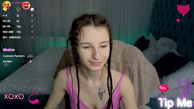 Snapshot of _Nika_Kik chatting on February 19, 2:23 pm Nika Kik online show from February 19, 2:23 pm