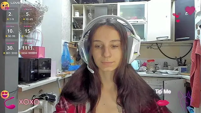 Snapshot of _Nika_Kik chatting on October 9, 2:59 pm Nika Kik online show from October 9, 2:59 pm