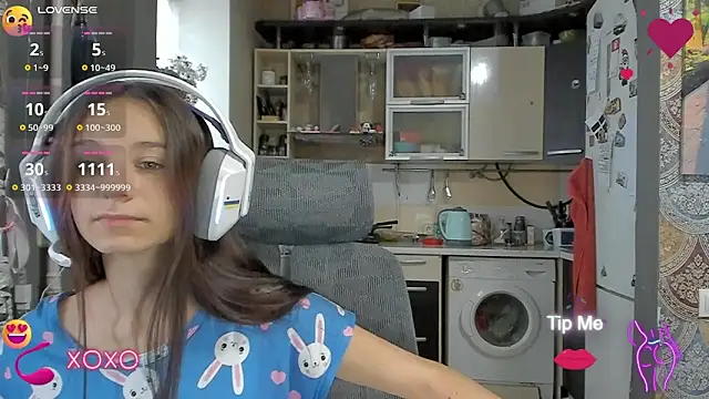 Snapshot of _Nika_Kik chatting on October 10, 8:35 am Nika Kik online show from October 10, 8:35 am