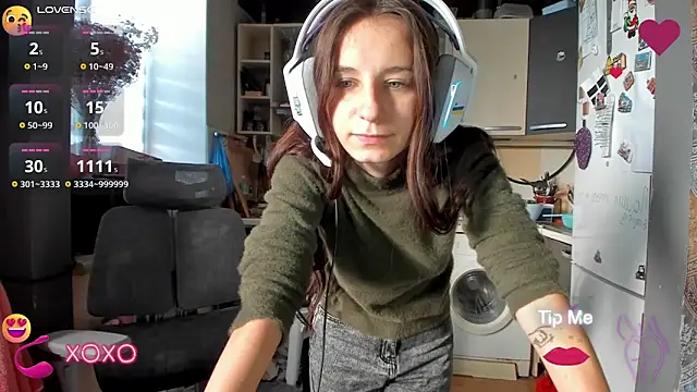 Snapshot of _Nika_Kik chatting on October 24, 12:45 pm Nika Kik online show from October 24, 12:45 pm