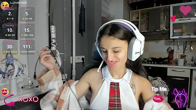 Snapshot of _Nika_Kik chatting on November 11, 4:18 pm Nika Kik online show from November 11, 4:18 pm