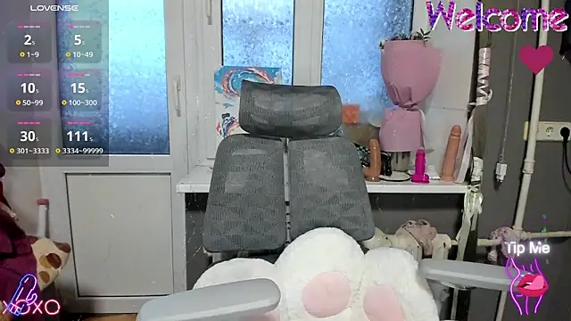 Snapshot of _Nika_Kik chatting on November 27, 12:51 pm Nika Kik online show from November 27, 12:51 pm