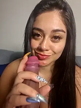 Snapshot of nahomi_sweett chatting on March 15, 3:34 am nahomi sweett online show from March 15, 3:34 am