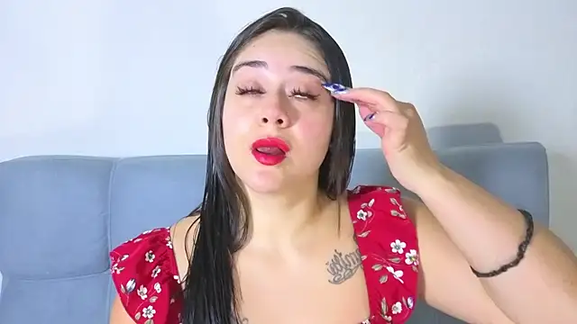 Snapshot of nahomi_sweett chatting on June 18, 10:30 am nahomi sweett online show from June 18, 10:30 am