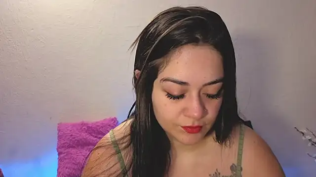 Snapshot of nahomi_sweett chatting on July 11, 11:13 am nahomi sweett online show from July 11, 11:13 am