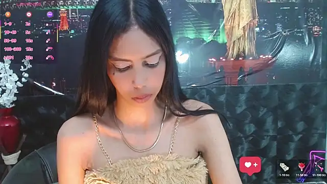 Snapshot of Catalella_Ar chatting on April 8, 3:17 am Catalella Ar online show from April 8, 3:17 am