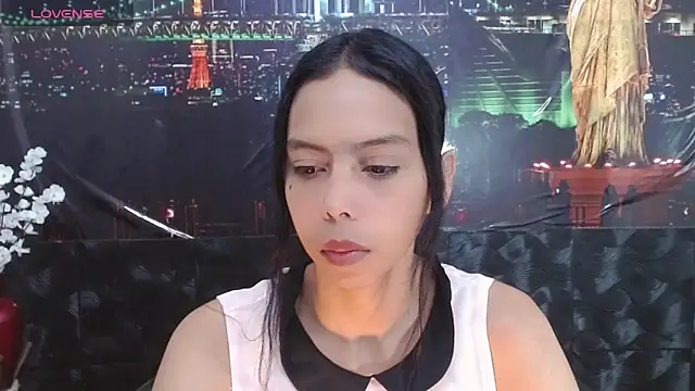 Snapshot of Catalella_Ar chatting on May 5, 3:25 am Catalella Ar online show from May 5, 3:25 am