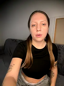 Snapshot of Sashabunny chatting on September 12, 8:09 pm Sashabunny online show from September 12, 8:09 pm