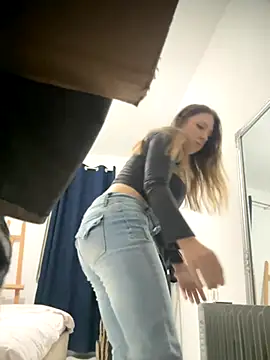 Snapshot of Sashabunny chatting on October 15, 8:42 pm Sashabunny online show from October 15, 8:42 pm