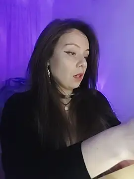 Snapshot of Kimiechanuwu chatting on February 26, 6:18 pm Kimiechanuwu online show from February 26, 6:18 pm