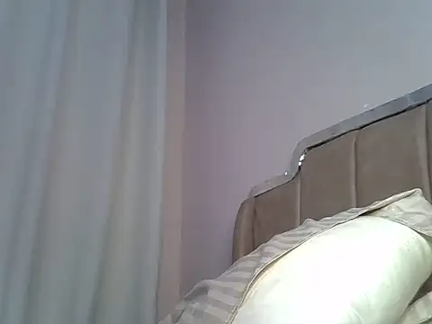 Snapshot of hot_sexy_choco chatting on February 21, 9:05 pm hot sexy choco online show from February 21, 9:05 pm