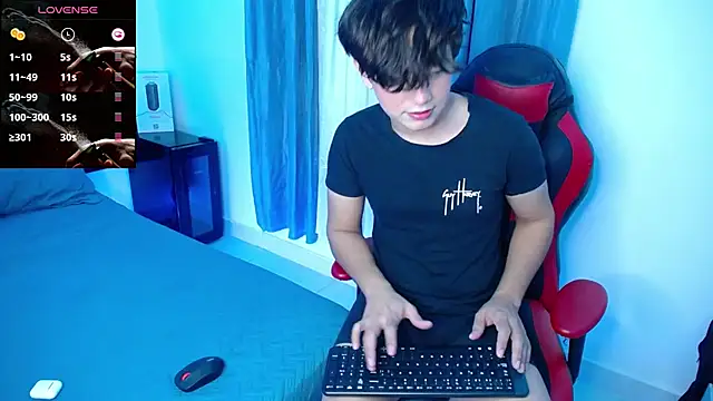 Snapshot of andyboy- chatting on January 30, 10:08 pm andyboy- online show from January 30, 10:08 pm