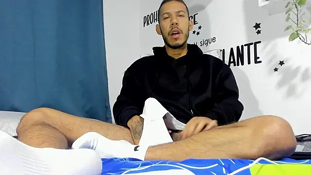 Aronxxs online show from October 24, 9:49 am