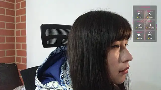 Snapshot of Caroll_Luna chatting on October 16, 6:09 pm Caroll Luna online show from October 16, 6:09 pm