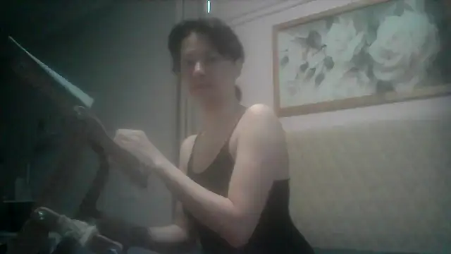 Snapshot of SunElizabeth chatting on April 2, 3:26 am SunElizabeth online show from April 2, 3:26 am