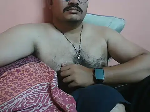 naughtymike0007 online show from March 28, 4:06 pm