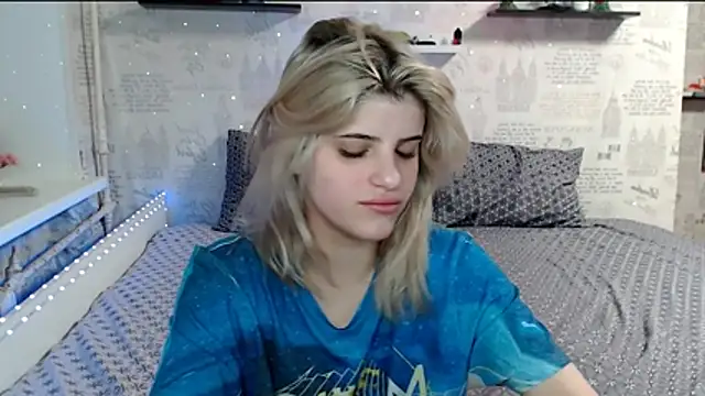 AleksandraFlores online show from March 27, 5:23 pm