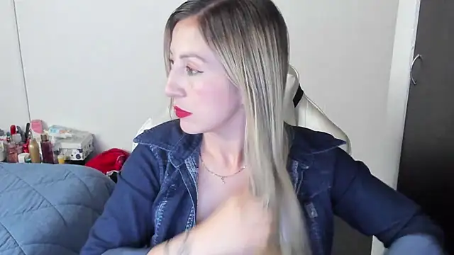 Andreina Suann online show from January 22, 11:23 am