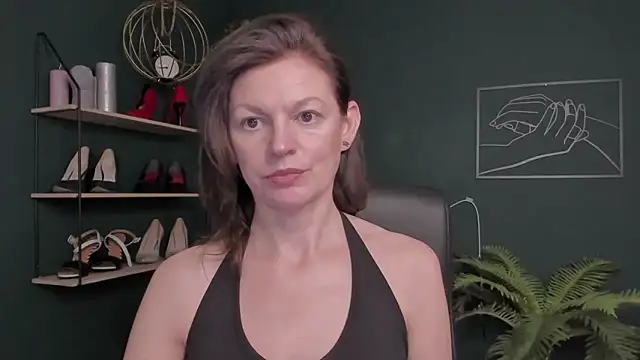 VivianWILD online show from November 11, 12:16 pm