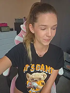 lucie mehott online show from July 26, 9:49 am