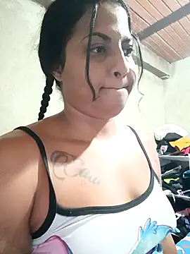 Giselabrunette25 online show from November 2, 9:50 pm