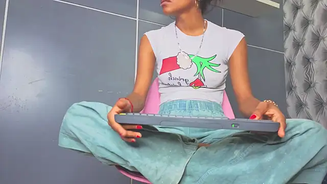 Hilary-banks online show from March 20, 7:52 pm