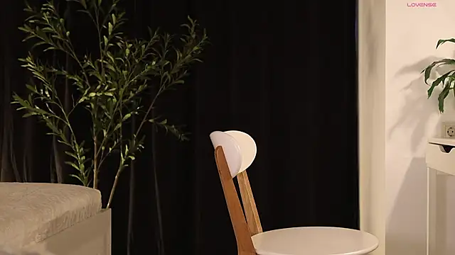 AnnittaStar online show from February 2, 4:44 am