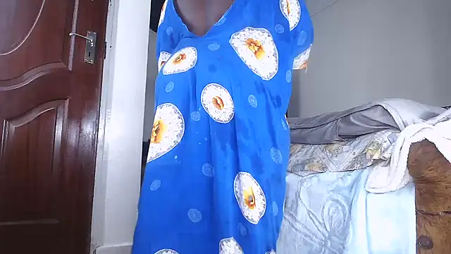 shoshortyy online show from July 12, 12:12 am