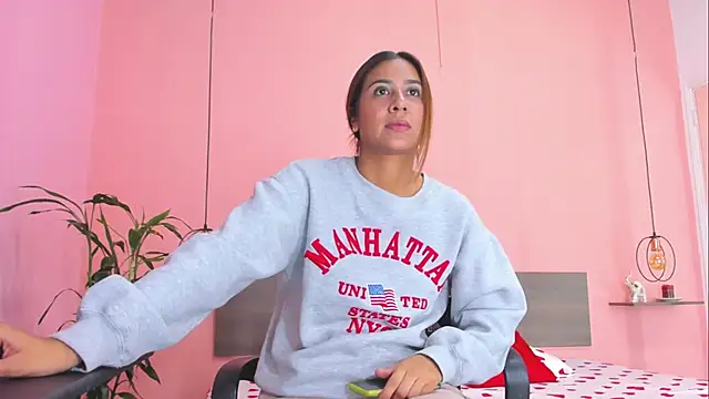 Alana Suares1 online show from February 25, 7:47 pm