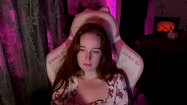 Snapshot of pearl_princess_ chatting on October 22, 3:12 pm pearl princess online show from October 22, 3:12 pm