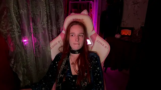 Snapshot of pearl_princess_ chatting on November 23, 11:37 pm pearl princess online show from November 23, 11:37 pm