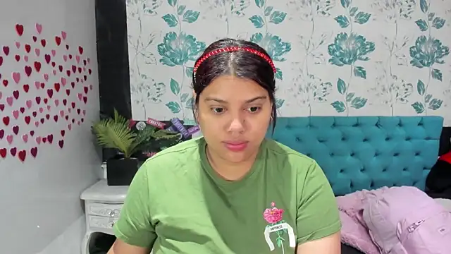 LindaBreeS online show from January 18, 1:08 pm