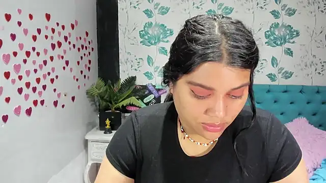 LindaBreeS online show from March 3, 8:32 pm