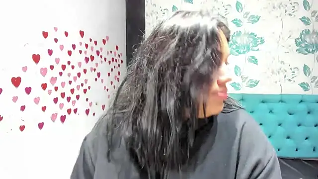 LindaBreeS online show from March 7, 5:06 pm