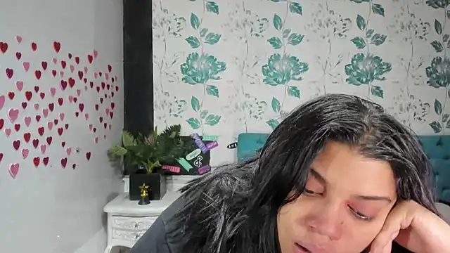 LindaBreeS online show from March 12, 5:38 pm
