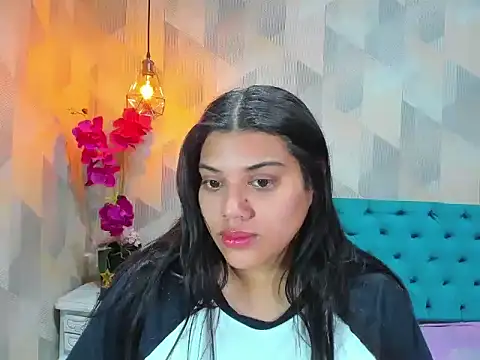 LindaBreeS online show from November 14, 10:07 pm