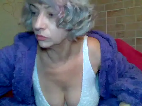 Lorie Carrie online show from December 5, 6:33 pm