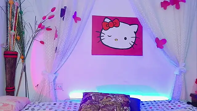 HanaWayne online show from March 13, 3:40 pm